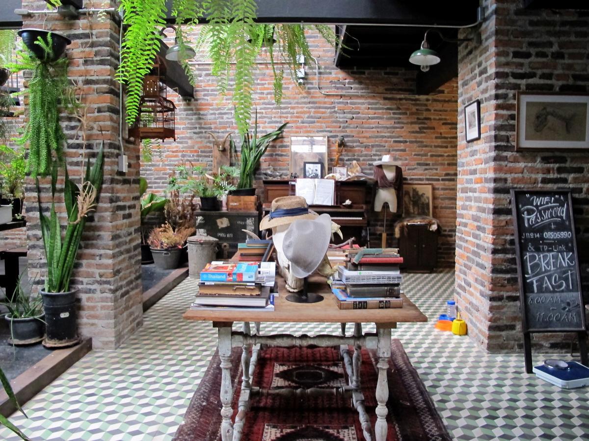 J No.14 Bed and Breakfast Bangkok Exterior foto